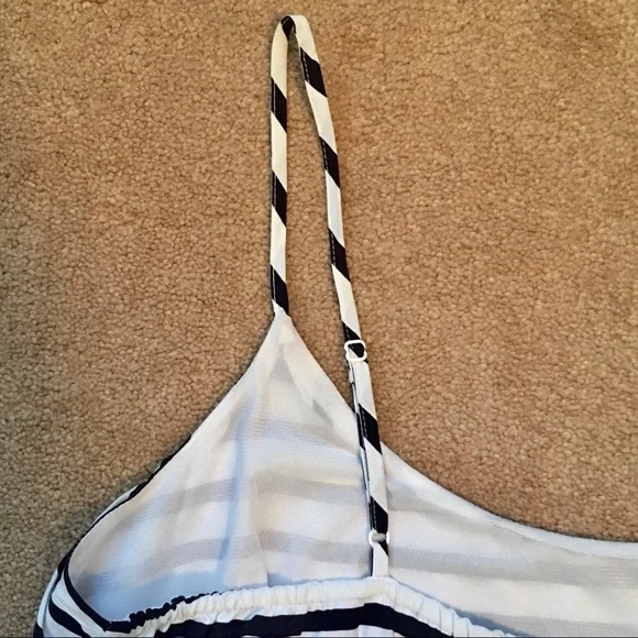 Old Navy Women's Sundress - Picture 6 of 12